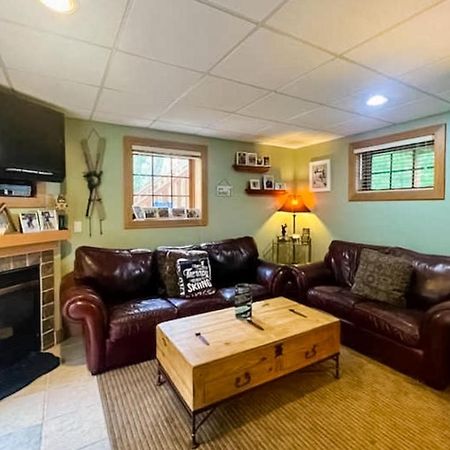 Boyne Mountain Getaway, Unit B Aparthotel Boyne Falls Eksteriør bilde