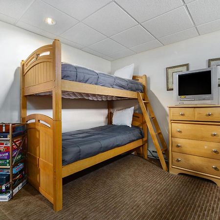Boyne Mountain Getaway, Unit B Aparthotel Boyne Falls Eksteriør bilde